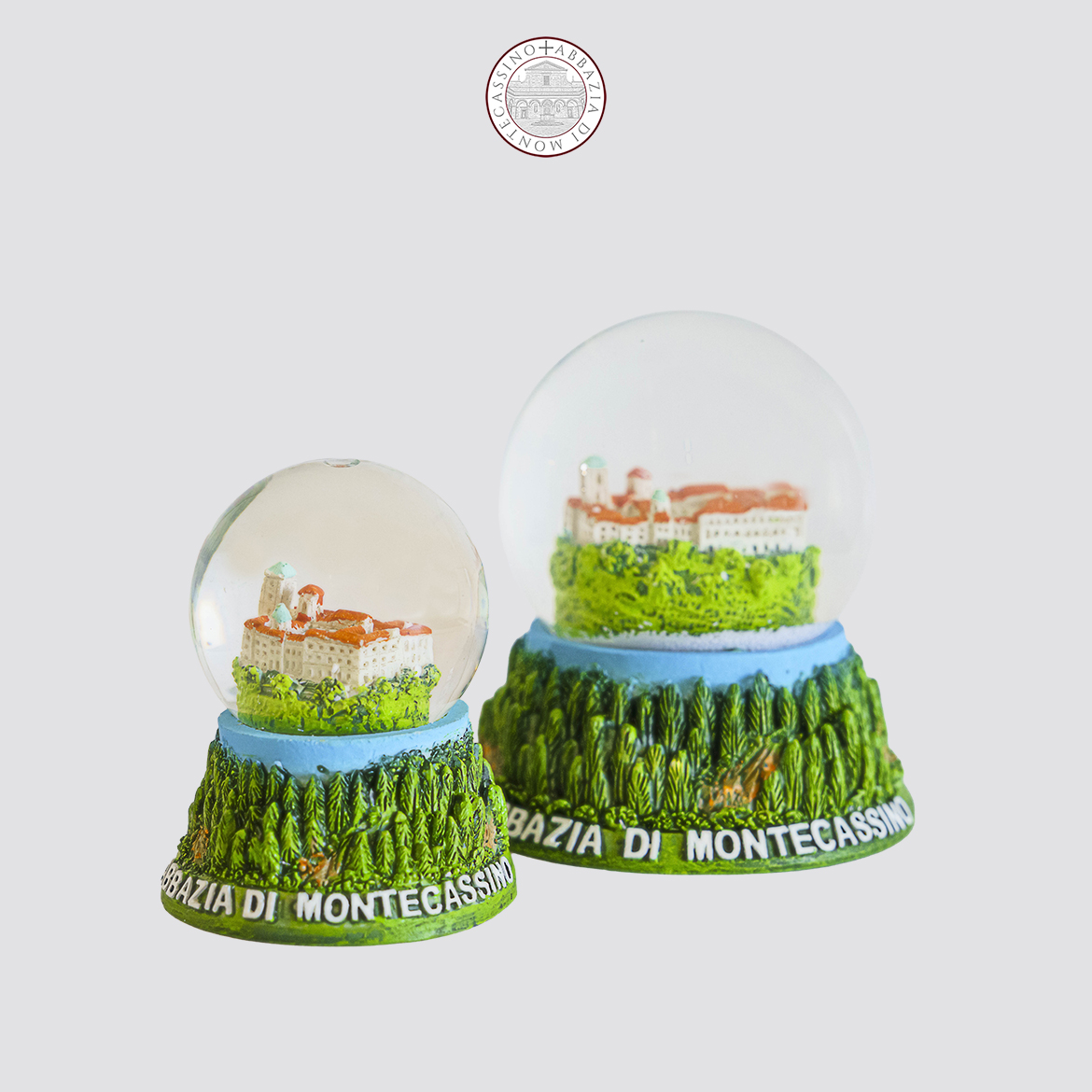 Bolla di vetro con neve